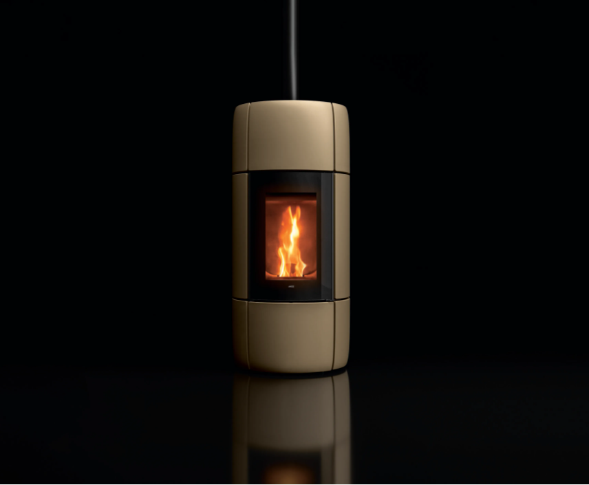 STUFA MCZ IN CERAMICA STUFA A PELLET MCZ CURVE C.AIR 8 R
